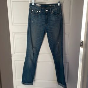Distressed Slim Straight Fit Gap Jeans - Size 26